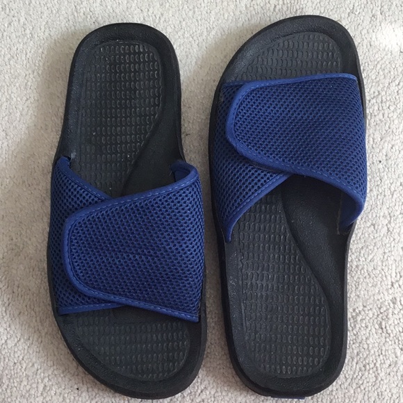 Slides, flip-flops - Picture 2 of 2